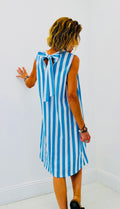 Robe rayée bleu ciel noeud dos