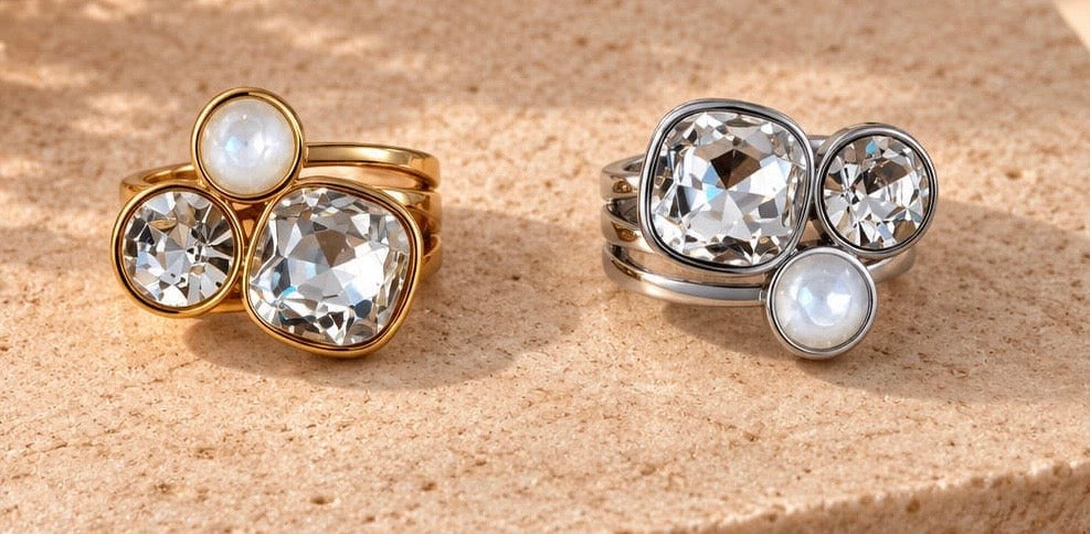 Bague gris strass réglable dorée ou argentée