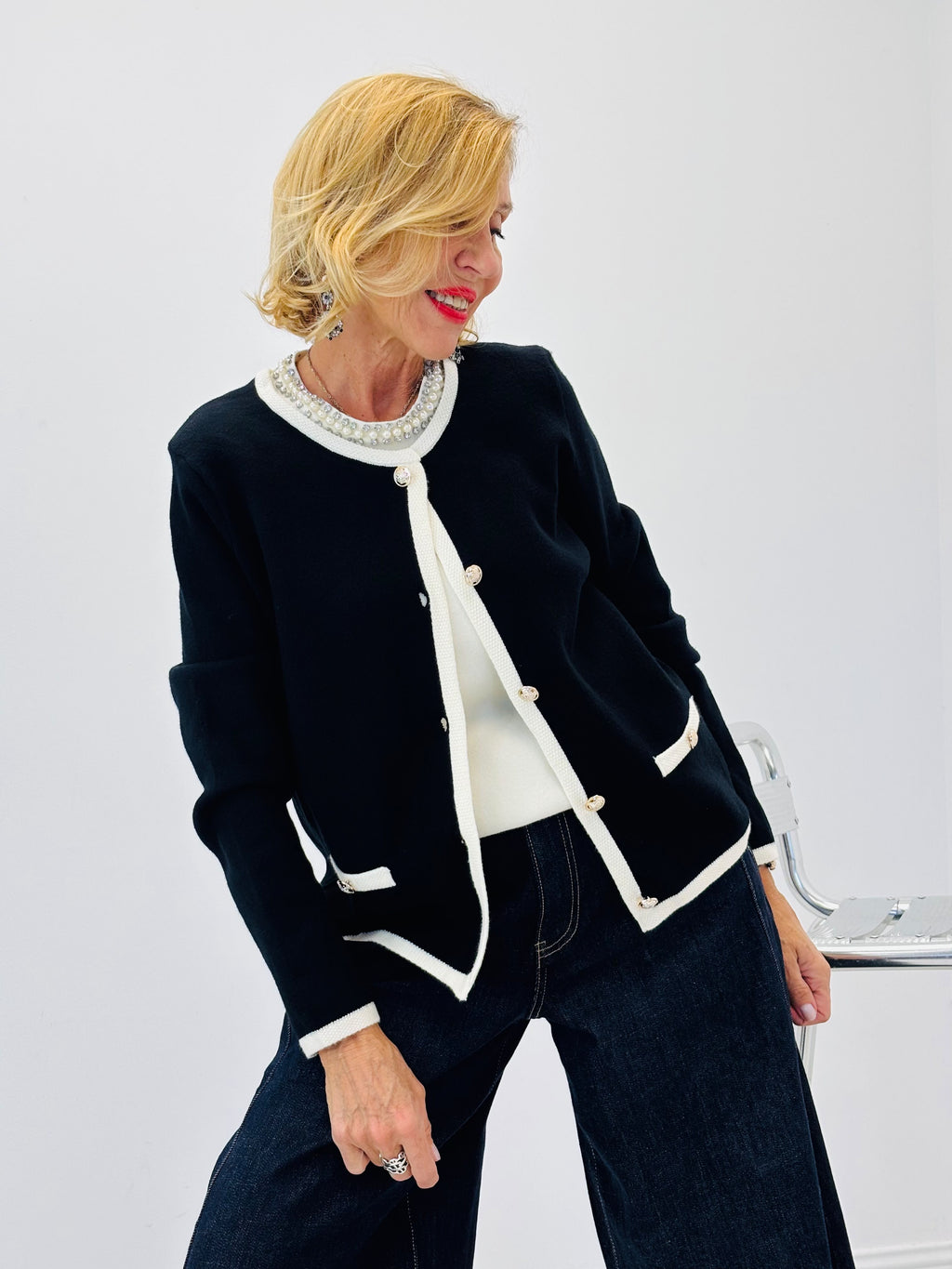 Cardigan chic noir ou blanc